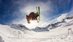 玩球直播-2017年恶搞欧冠趣闻盘点及赛事文化探讨